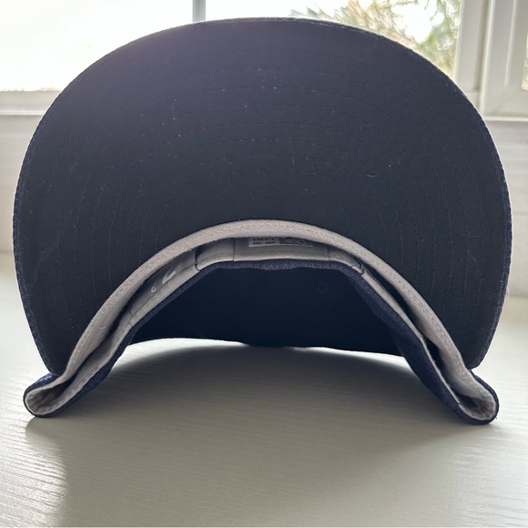 New Era White and Navy Blue Padres Hat Size 7 3/8 - Picture 6 of 6